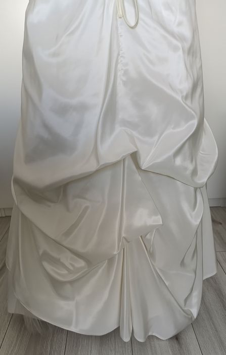 ŚLUBNA sukienka r.36/38