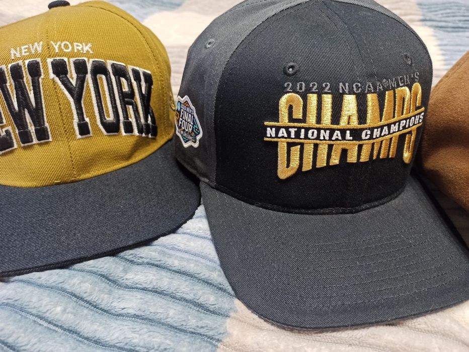 Чудові, нові бейсболки Snapback . + Панама.