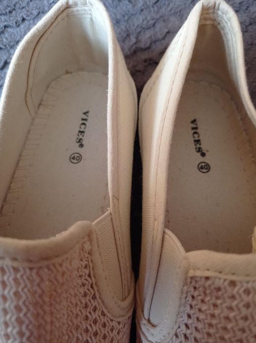 Buty sportowe rozmiar 40
