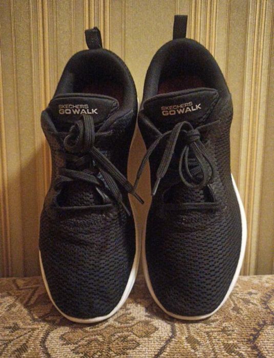 Sketchers go walk жіночі кросівки р37/25см.