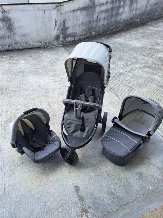 Carrinho de bebé trio Hauck 3 em 1, carrinho, alcofa e cadeira auto