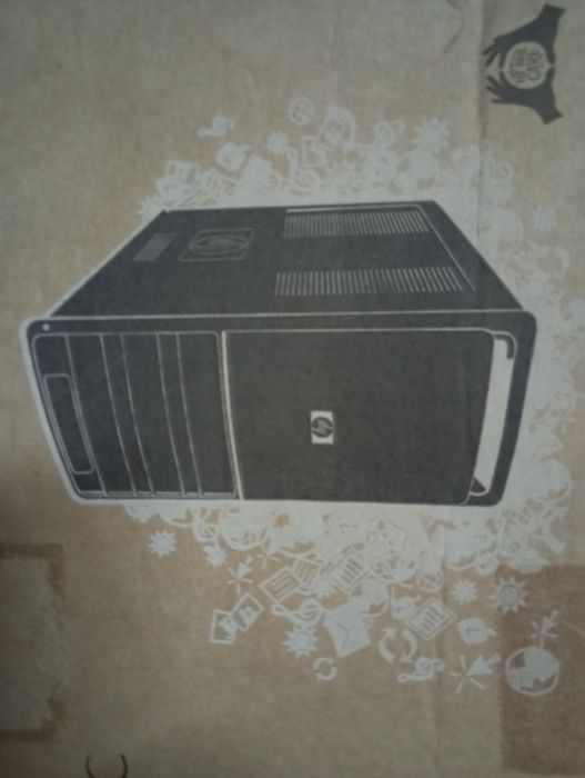 Torre PC HP em caixa