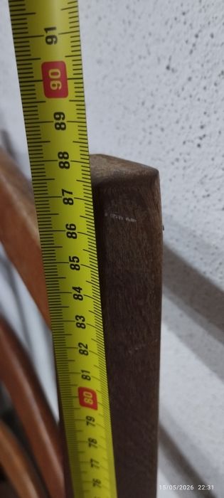 Cinco (5) cadeiras. Todas juntas 50€. Em Loulé.