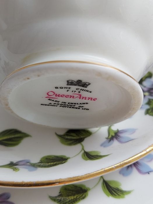 Filiżanka-Trio - Queen Anne - Made in England, Bone China