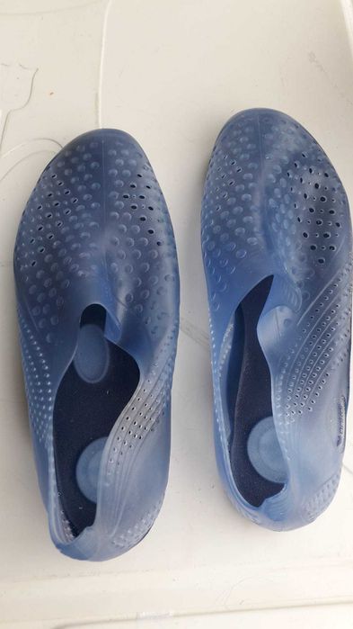 Sapatos de mergulho em borracha numero 38-39