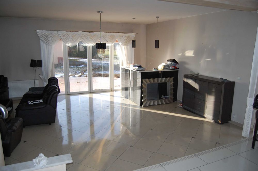 Dom jednorodzinny - sprzedaż nieruchomości