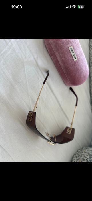 Okulary przeciwsloneczne MiuMiu