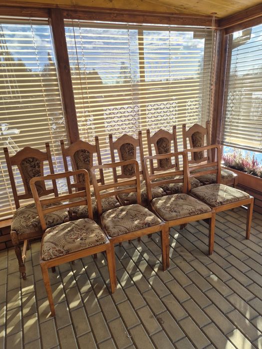 Krzesła dębowe 9 szt w tym gratis