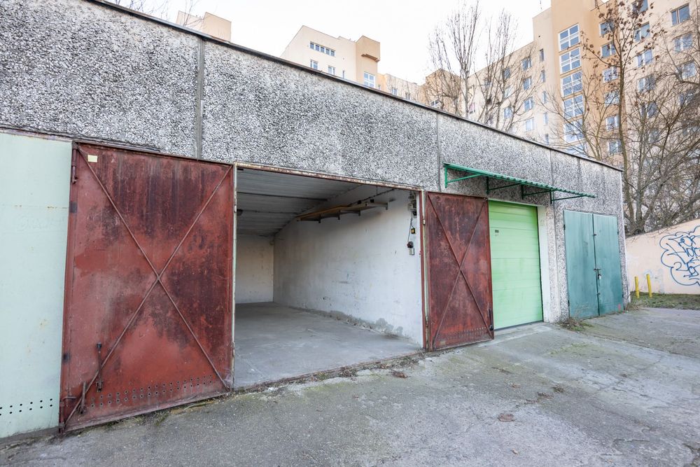 Garaż Praga Północ Białostocka 7 Blisko Koneser Metro Dworzec Wileński