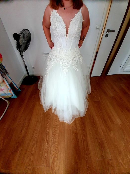 Suknia ślubna kolor ecru