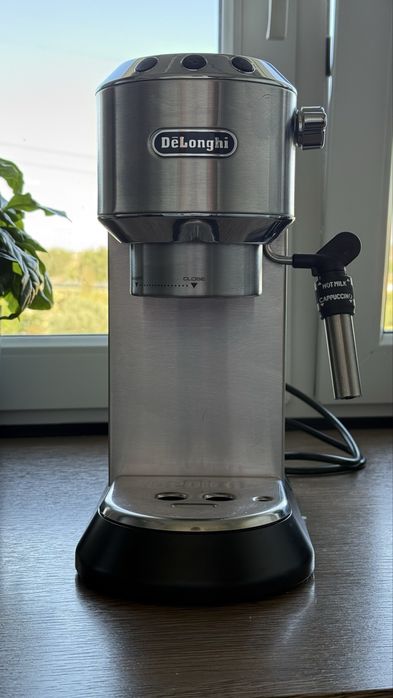 De’Longhi Dedica Style EC685.M