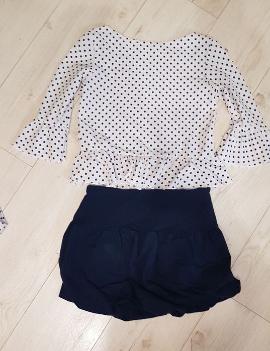 Spódnica i bluzeczka rozmiar 140