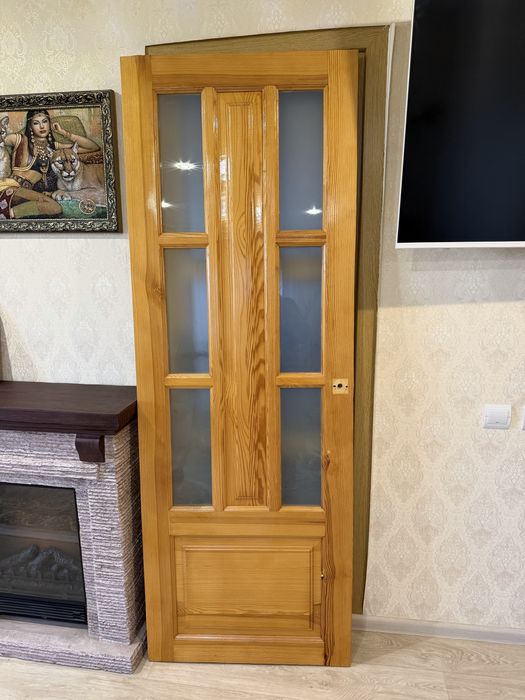 Дверне полотно - натуральна сосна, зі склом