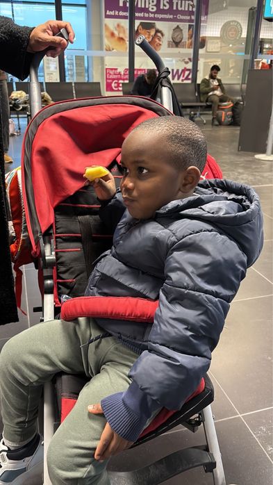 Ama/babysitter Maria Almeida eu ajudo