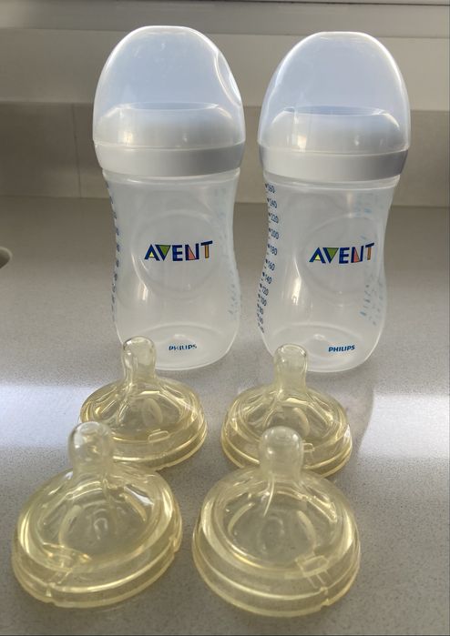 2 biberons da avent com oferta de 4 tetinas