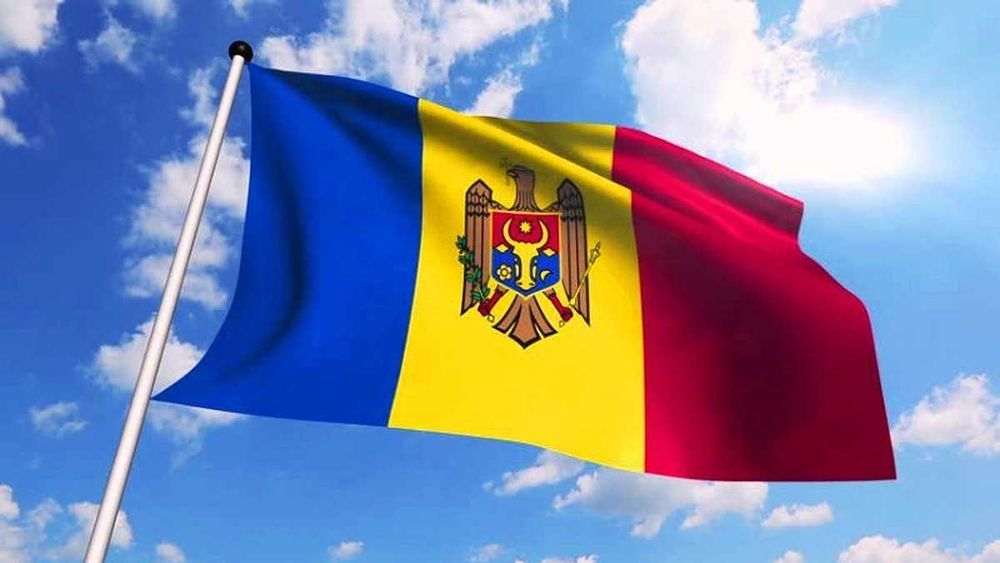 Громадянство Молдови за 12 місяців.