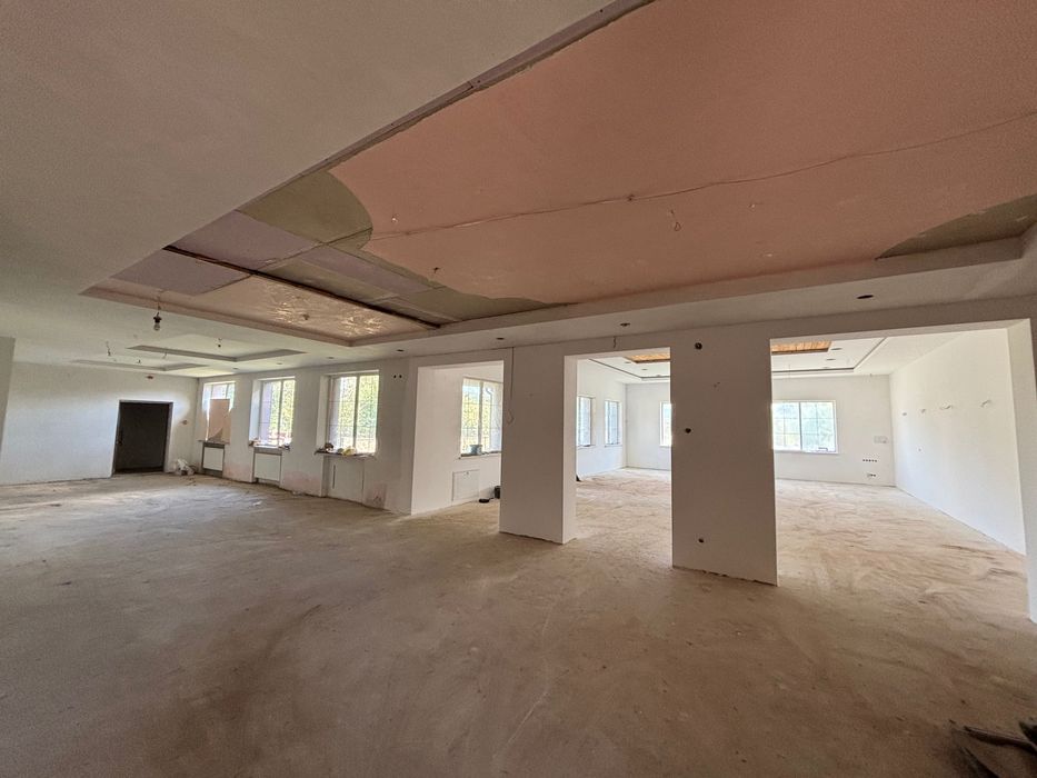 Комерційне приміщення в селі Яблунька_МА