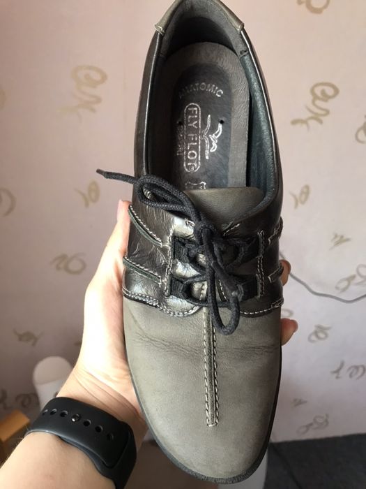 Кожаные женские туфли