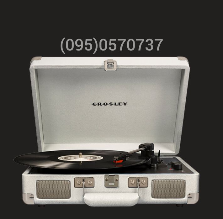 Вініловий програвач Crosley Voyager (USA) с bluetooth