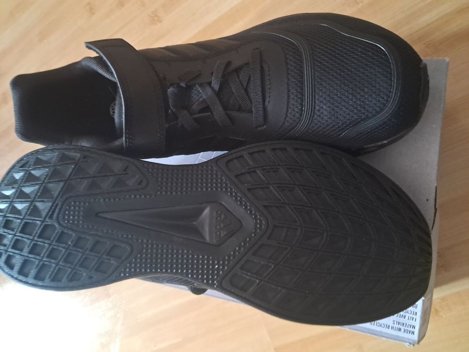 6 моделек добавила оригинал кроссовки Адидас