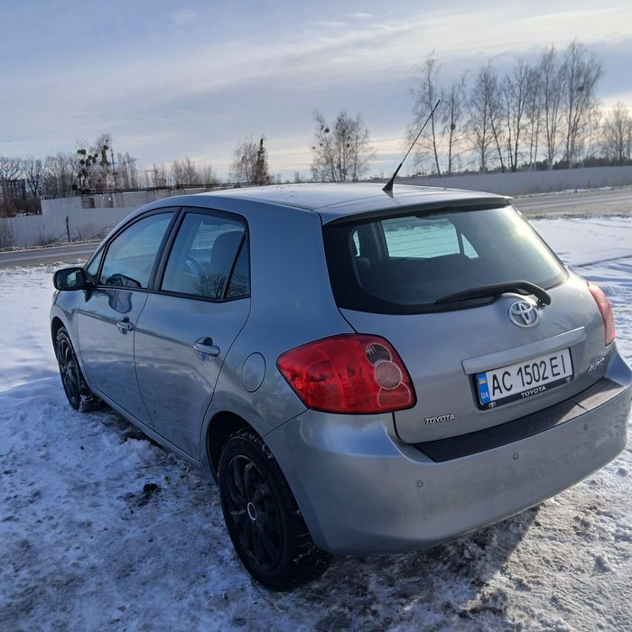 Продам тойота ауріс