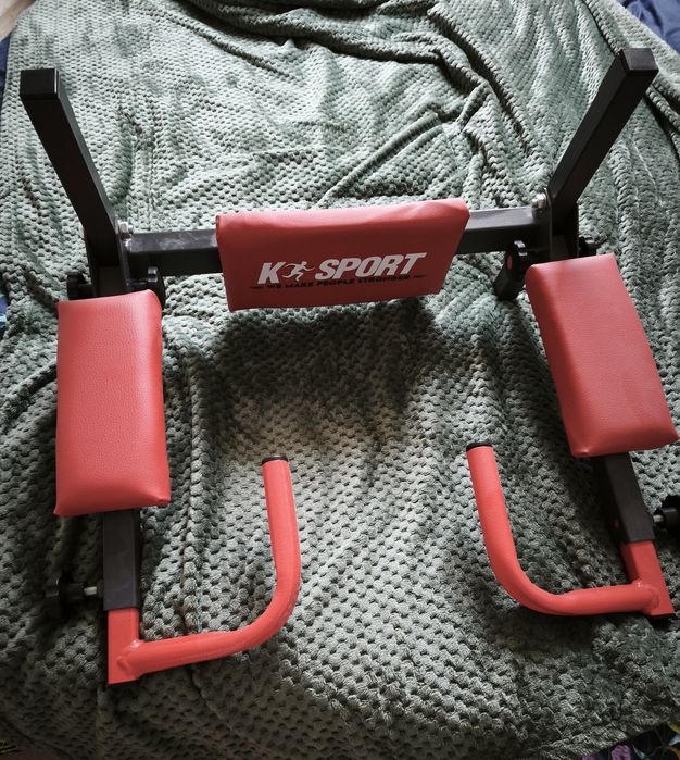 Zestaw 3w1 Drążek do podciągania, dipów, brzuszków k sport