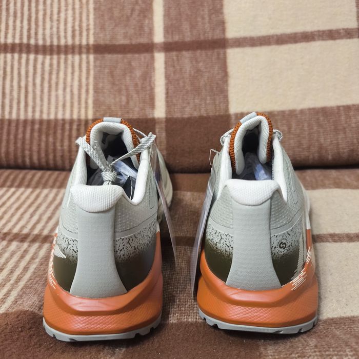 Нові кросівки Keen Targhee Apex WP