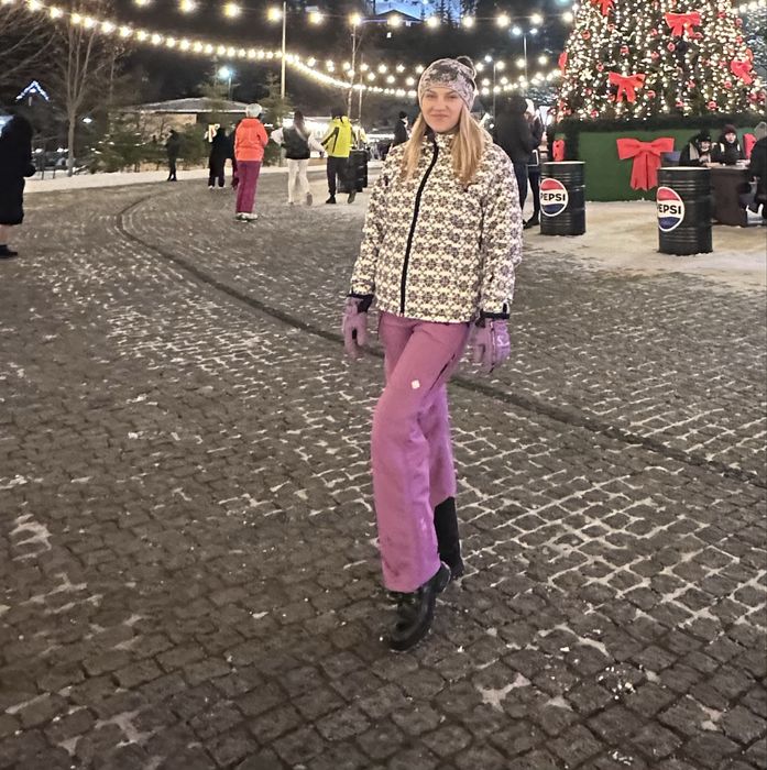 Костюм лижний жіночий+ перчатки нові в подару