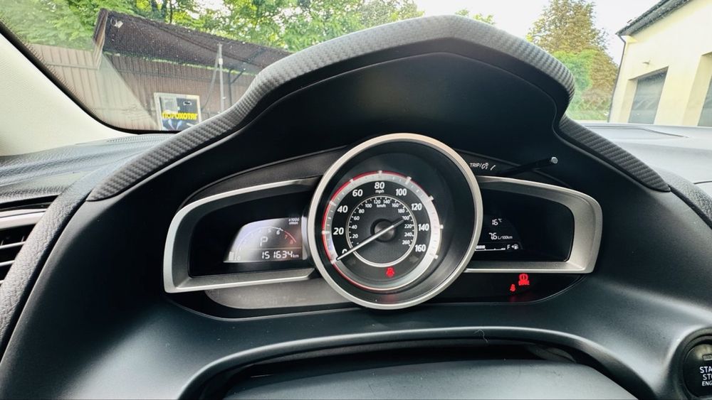 Mazda 3 2015.
