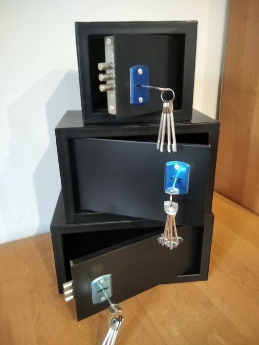 сейф для оружия 120х25х20 см +каса + полка  с сертификатом