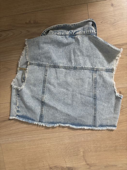 Modna kamizelka jeansowa
