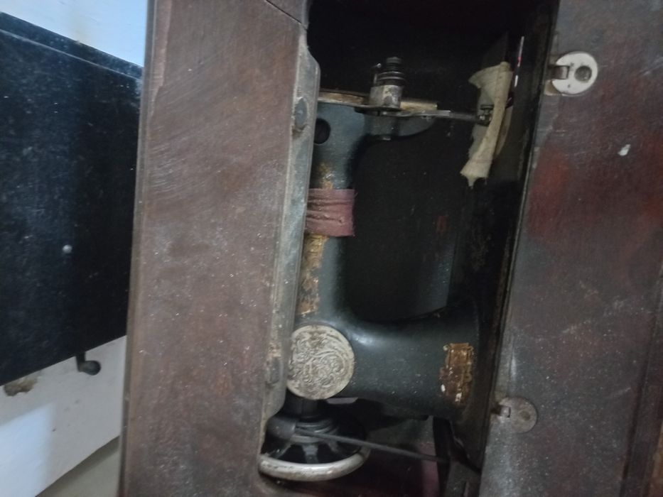 Продам Швейна  машинка