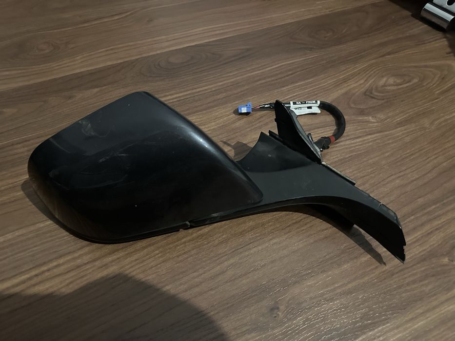 Дзеркало праве  тесла 3 tesla model 3 1592031-99-F