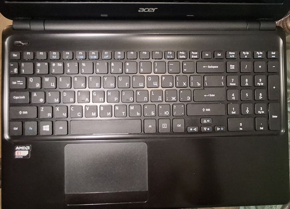 Ноутбук Acer Aspire E1-522, 6gb ram, AMD radion 8200,  AMD E1 2500,  для навчання