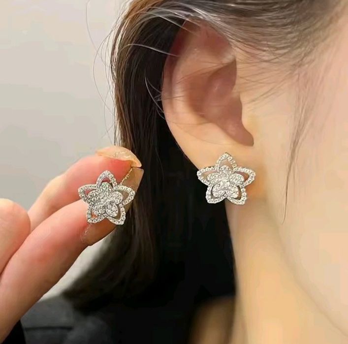 Сережки в стиле Graff из коллекции butterfly