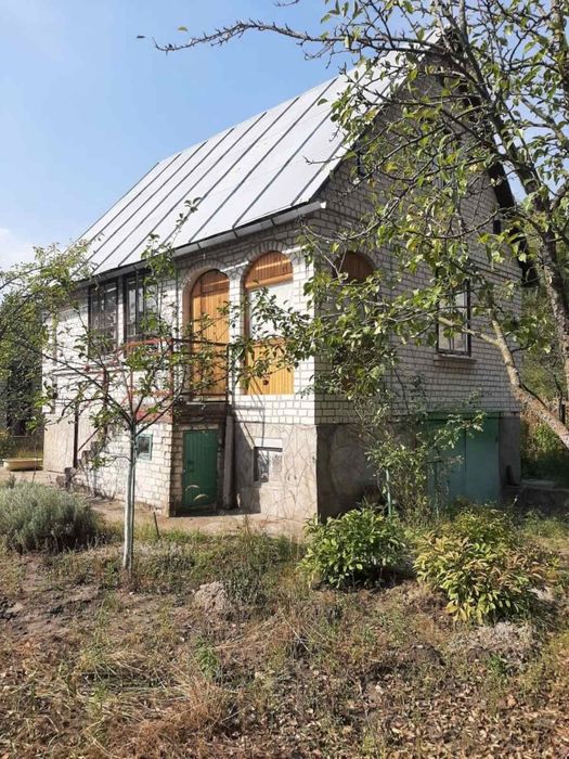 Дачний будинок у масиві "Зелений гай".