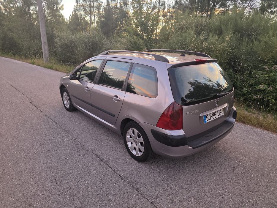Peugeot 307 SW 1.4 HDi Diesel – Económica e Espaçosa