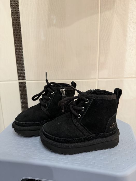 Дитячі черевики UGG зимові
