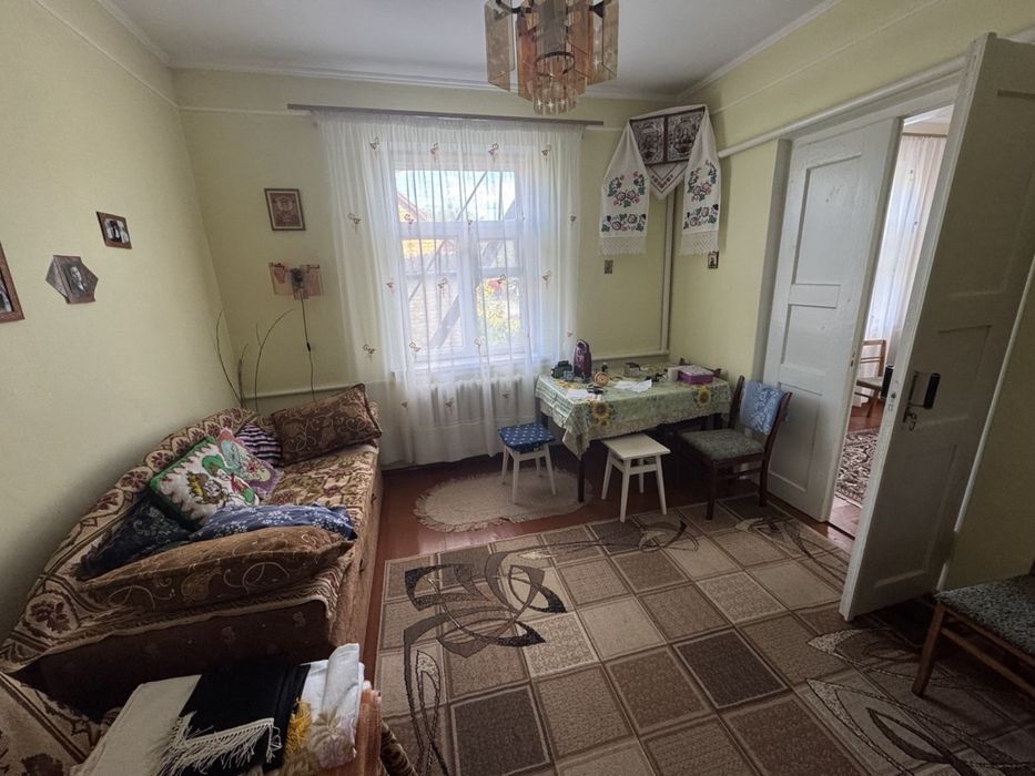 Продаж частини будинку