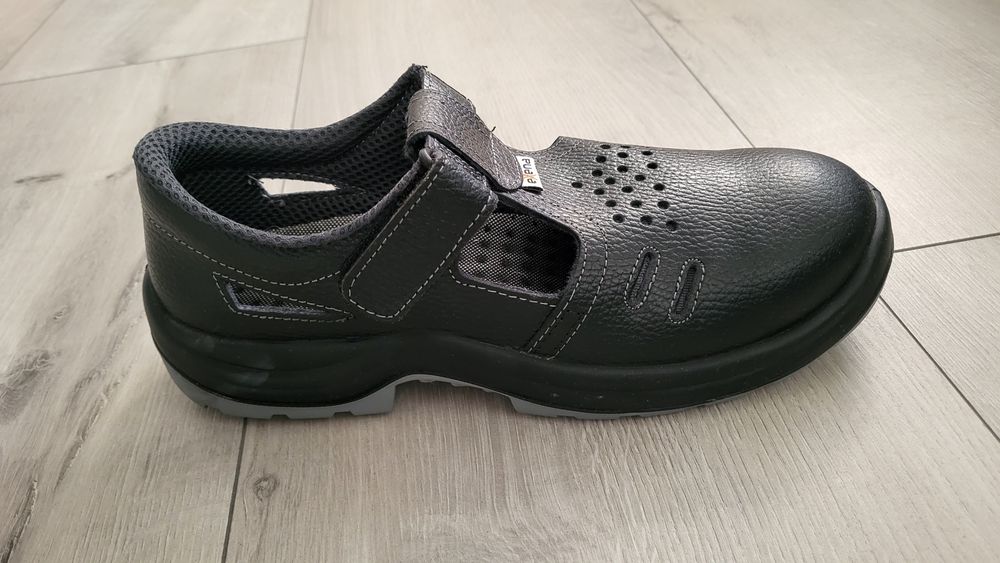 Нове спецвзуття EXENA 44 розмір