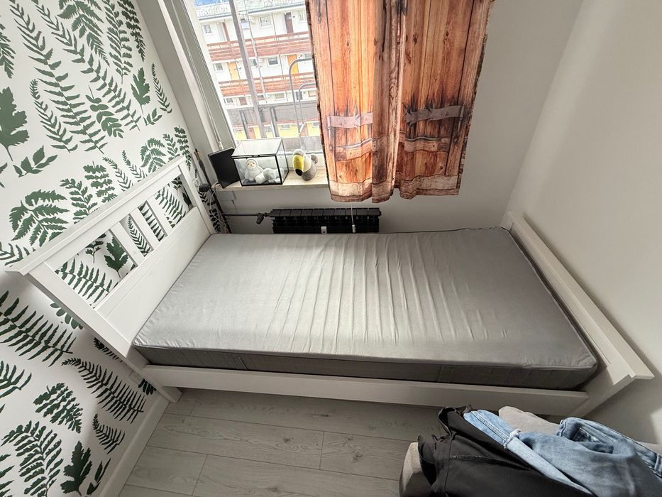 Łóżko jednoosobowe