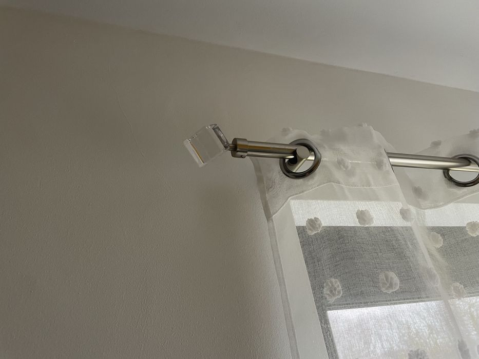 Karnisz narozny aluminiowy