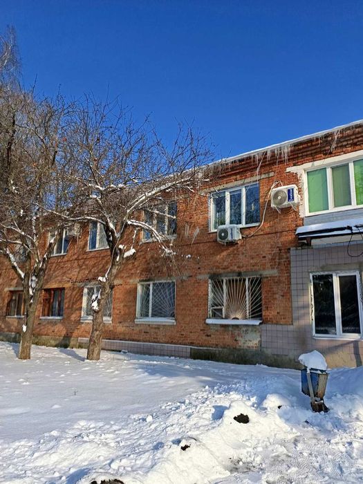 Гостинка 2 великі кімнати,можливість свого сан.вузла. (404731)