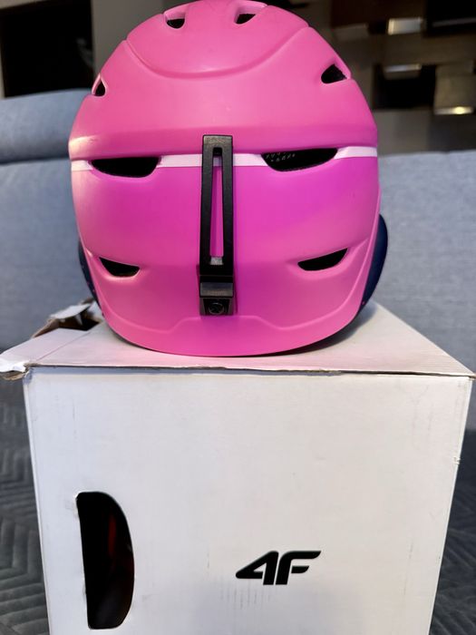 kask w stanie idealnym  firmy 4F