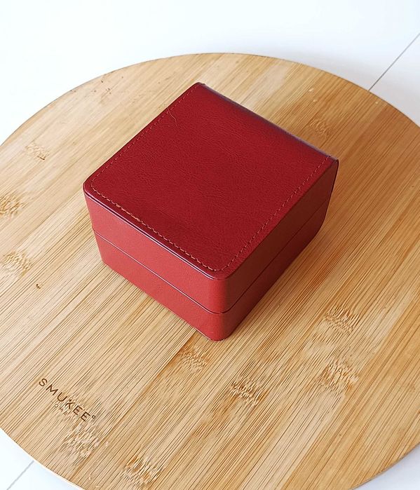 Zegarek Deyros – Połączenie Stylu, Funkcjonalności i Elegancji