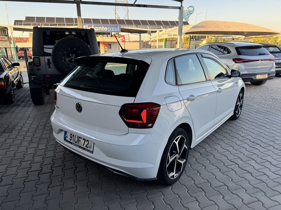 Volkswagen Polo 1.6 TDI R-Line – 2018 - 96 mil km Nacional — photo 4