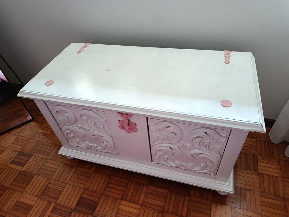 Mala/baú pintado e restaurado