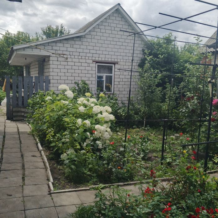 Продаю хороший дом в самом центре города Мерефа