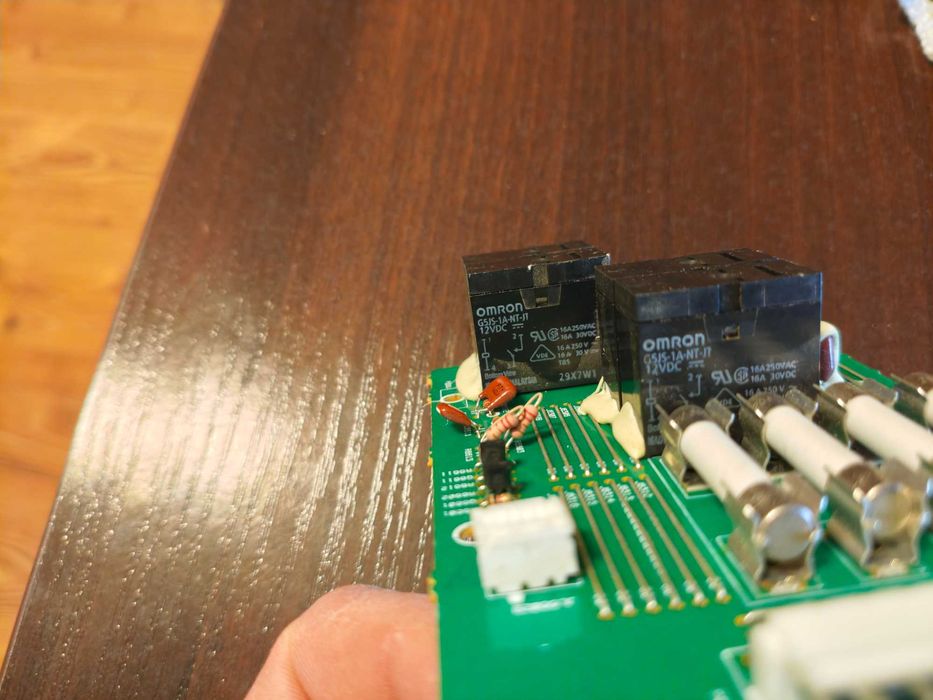 Płytka z przekaźnikami Onkyo