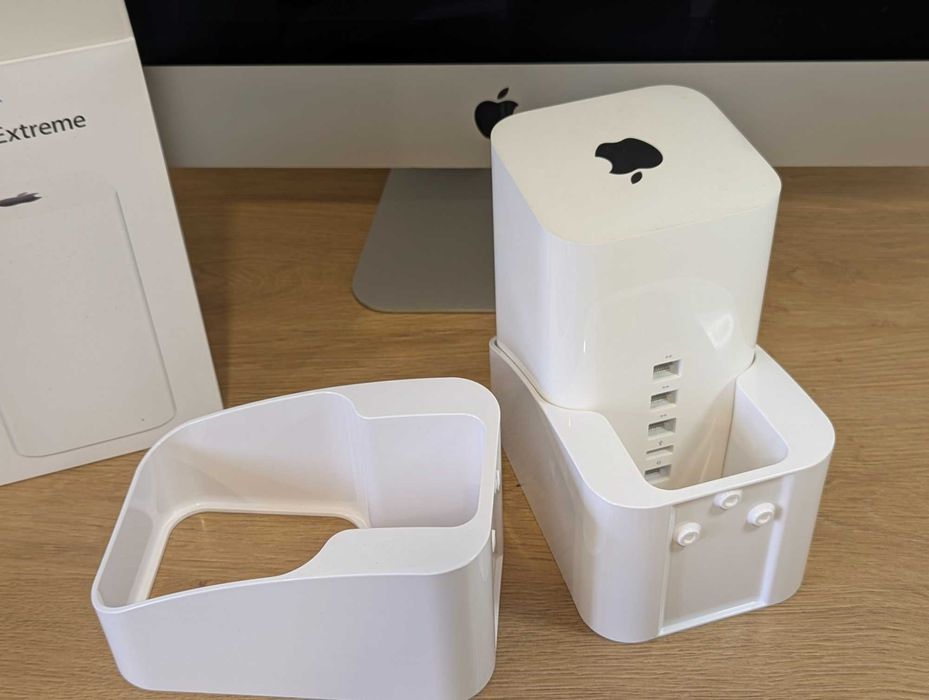 Подставка полка крепление Giros для Apple AirPort Extreme и другие